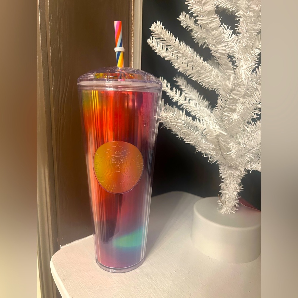 Rainbow dome cold cup